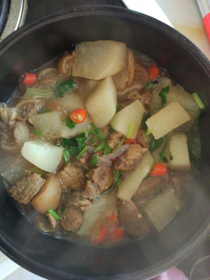 羊肉炖白萝卜