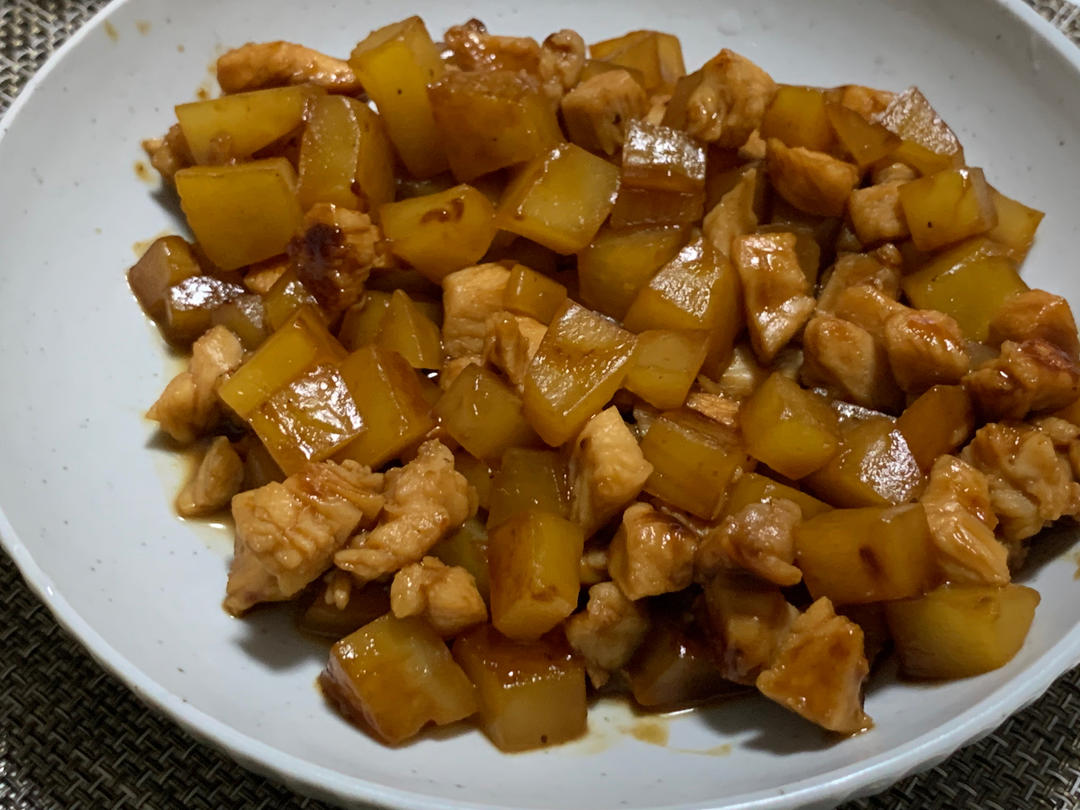 🔥巨下饭，软糯入味！比肉还好吃的红烧土豆