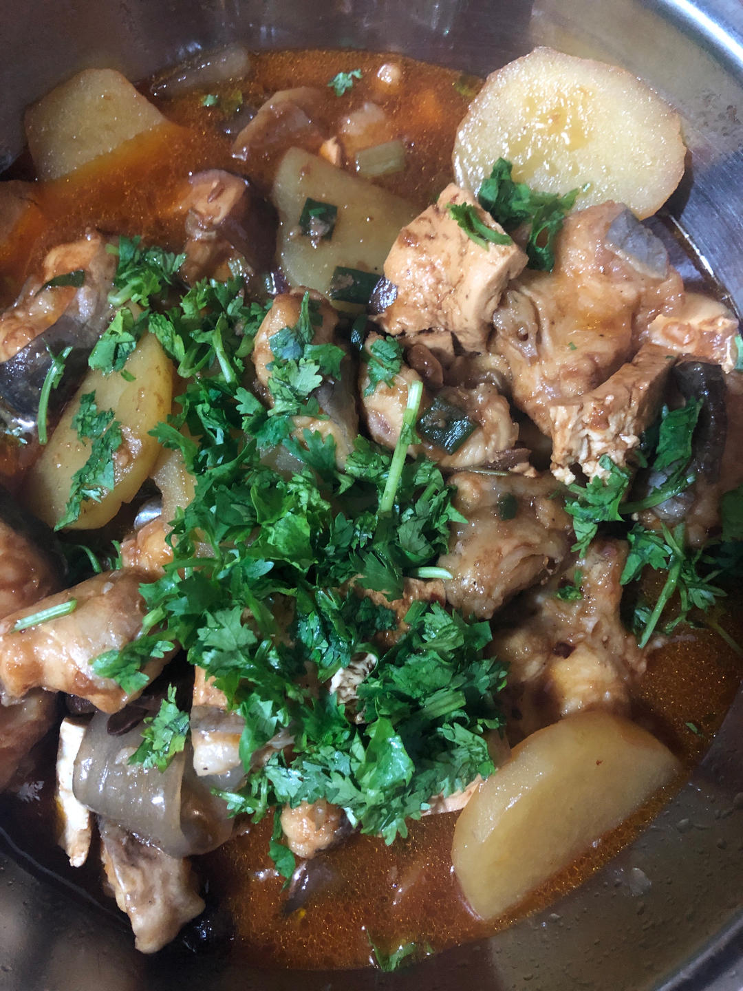 适合孩子吃的下饭菜：酱汁焖鱼