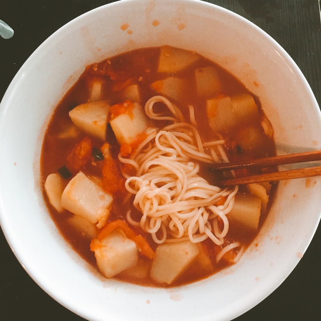超级浓超好喝的番茄土豆汤
