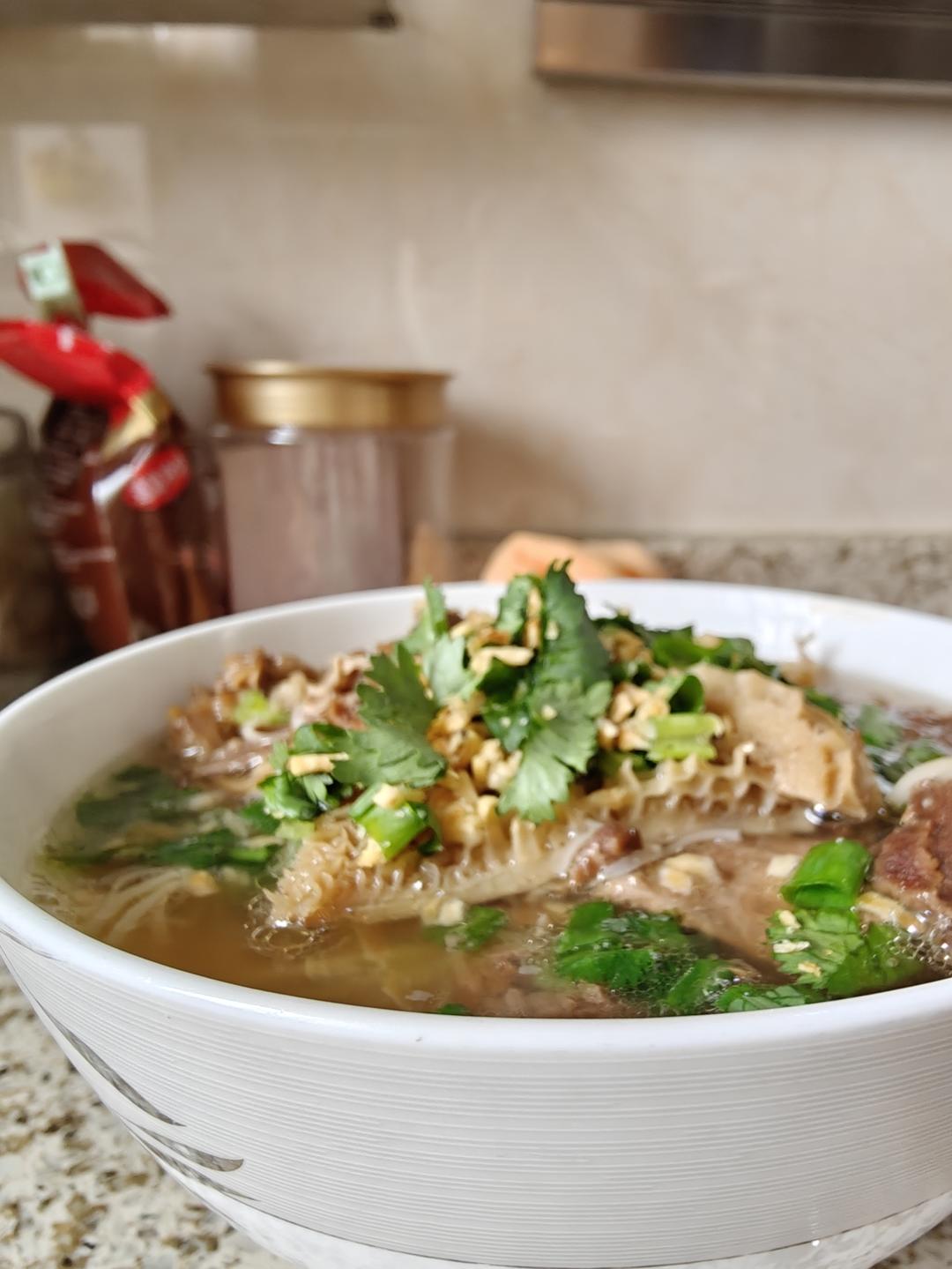广式牛腩面