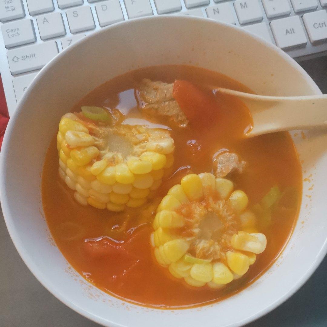 番茄玉米排骨汤