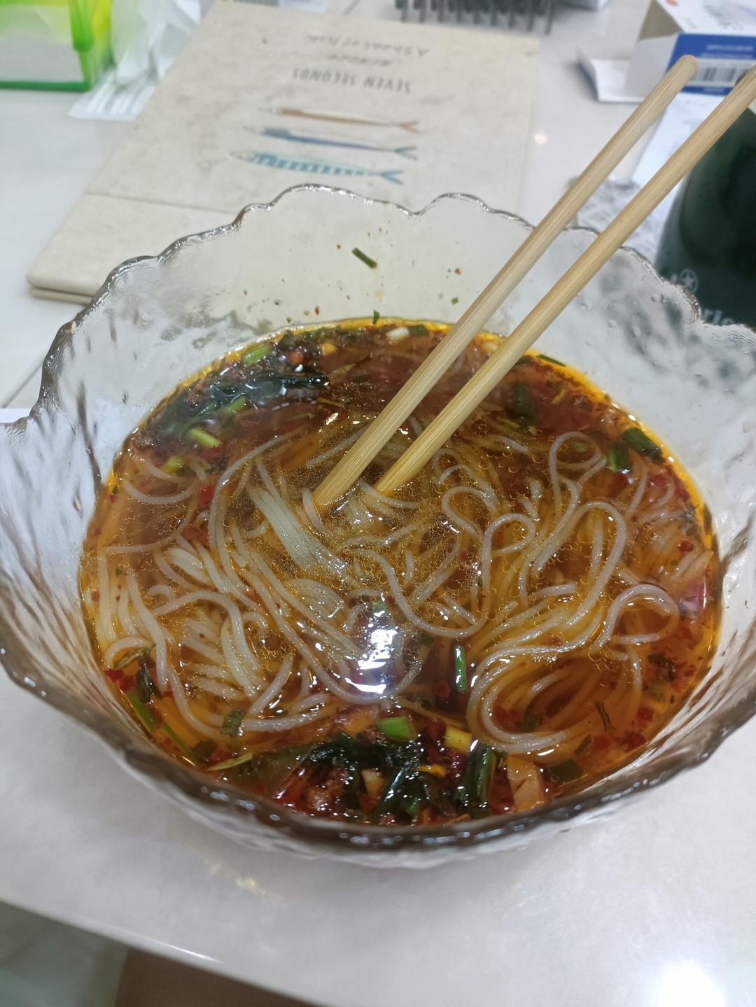 连汤都能喝完的酸汤米线