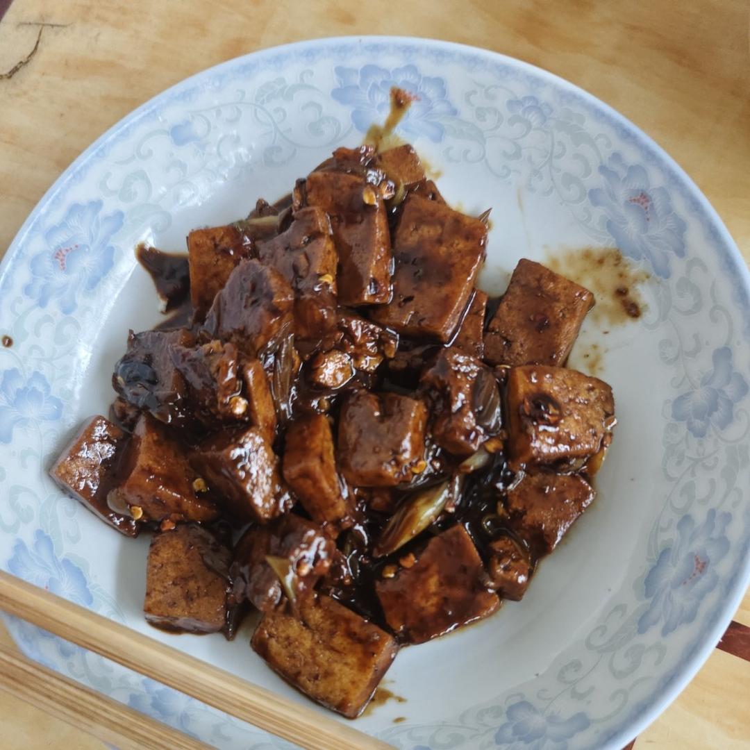 ✅挑战365天晚餐不重样第201天：葱烧豆腐‼️