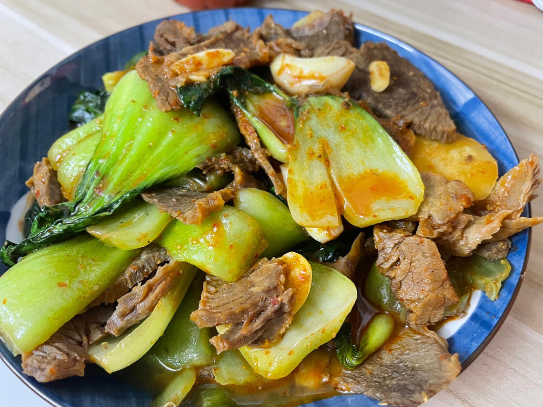 苏北青菜烧牛肉（苏北八大碗）