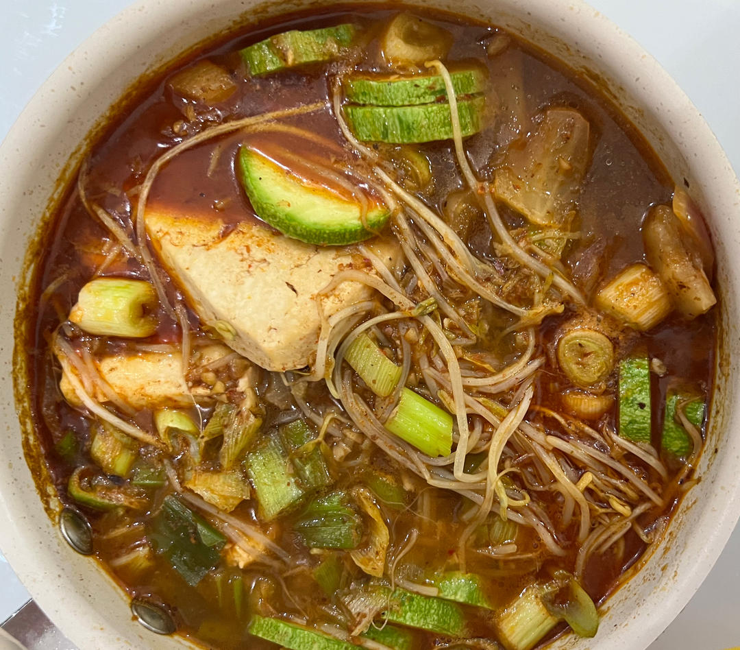 韩国大妈亲授— 韩式泡菜豆腐汤