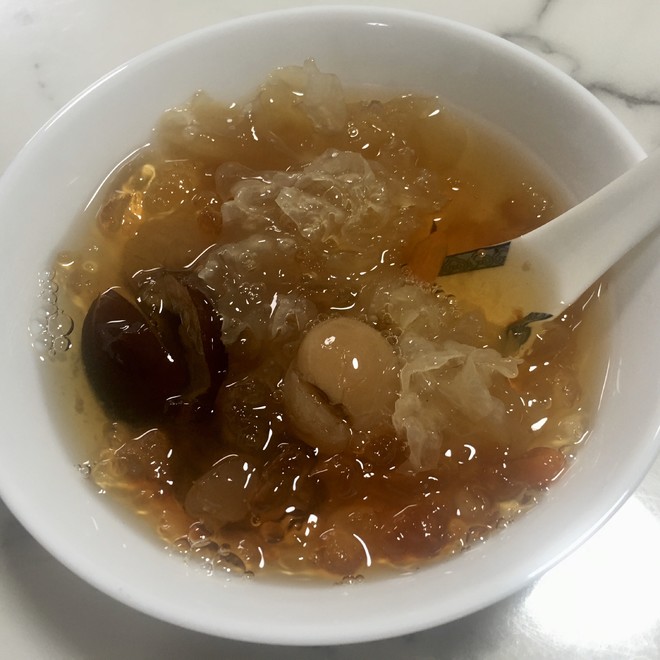 桃胶糖水 电饭锅简易快速版 的做法步骤图 Kikiis 下厨房 桃胶糖水 电饭锅简易快速版 的做法步骤图 Kikiis 下厨房