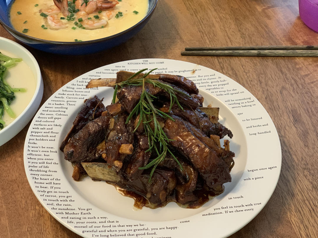 迷迭香红焖羊肋排 Rosemary Lamb Ribs