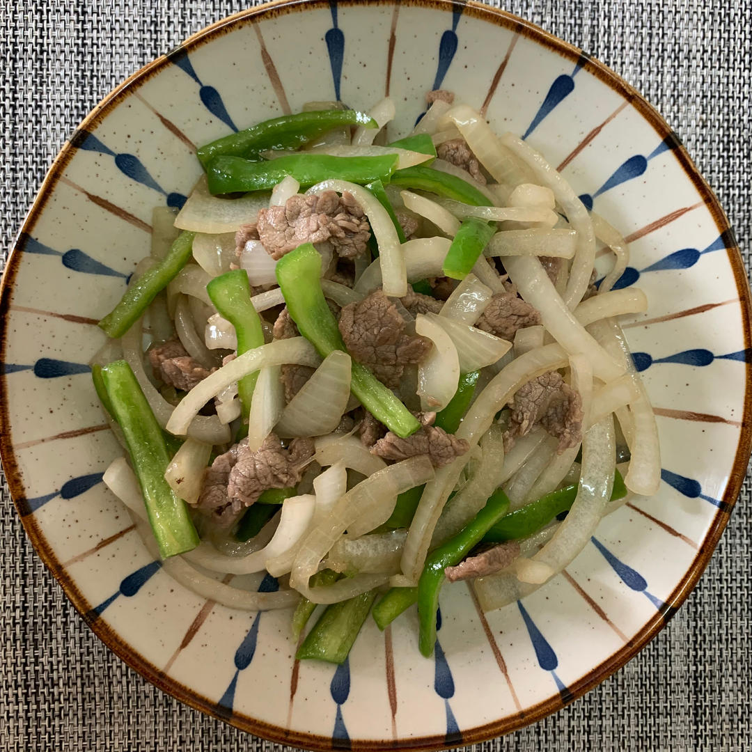 洋葱炒牛肉