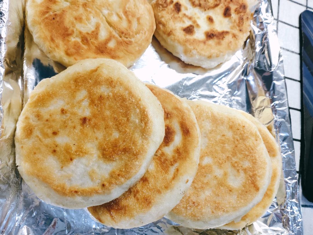 要多软有多软的红糖芝麻糖饼 比面包好吃 做法简单 附细节视频详解