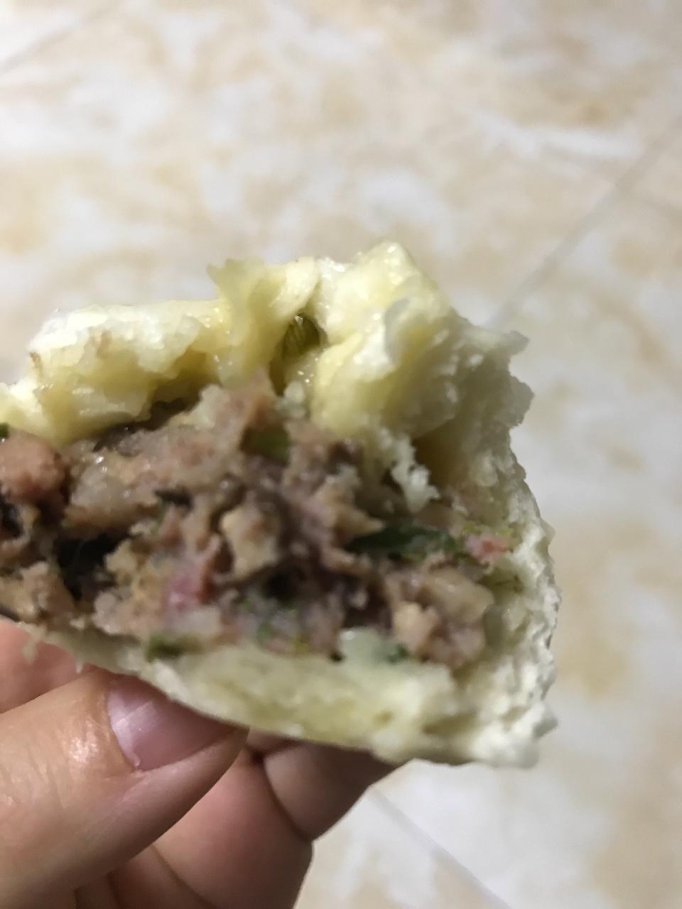 肉包子,杠杠的