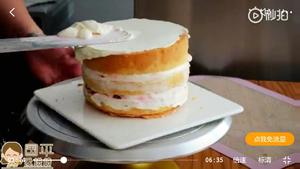 视频菜谱:6寸加高奶油水果蛋糕（适合新手）的做法 步骤8