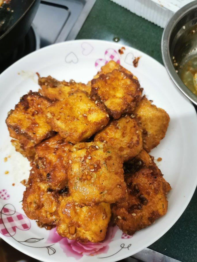 完胜路边摊：香煎孜然豆腐