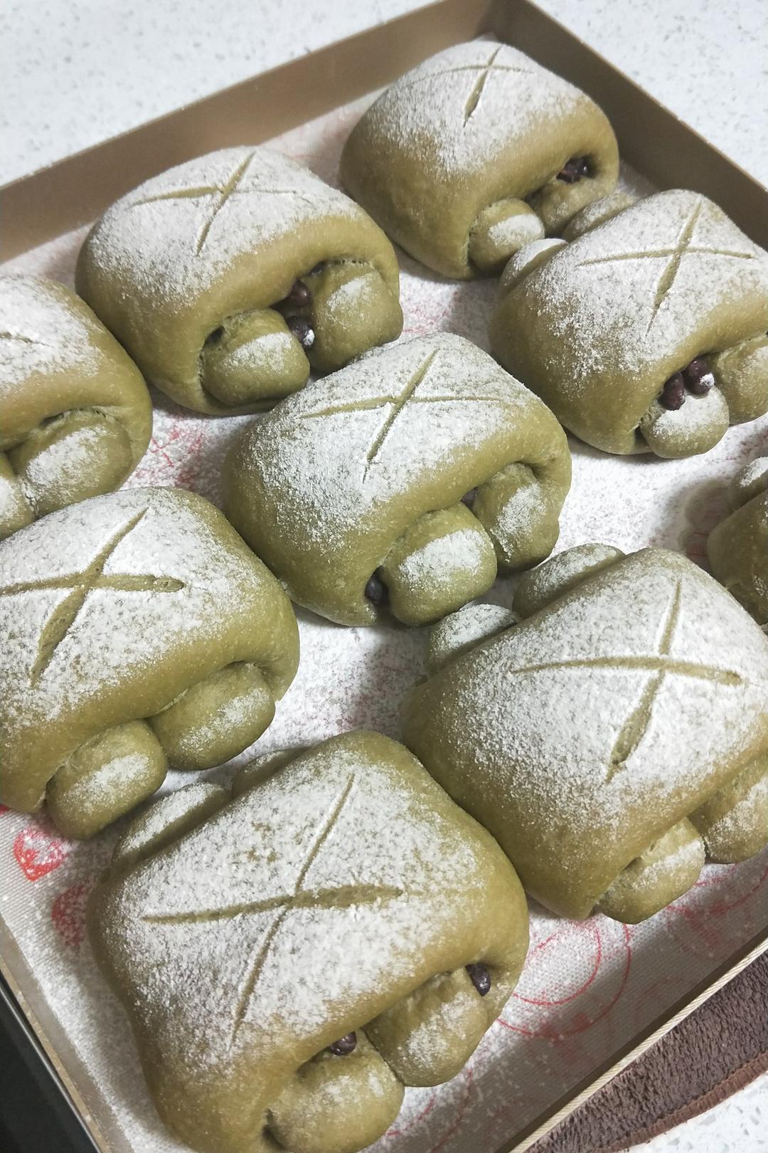 抹茶红豆牛奶卷（超好揉出手套膜的方子）