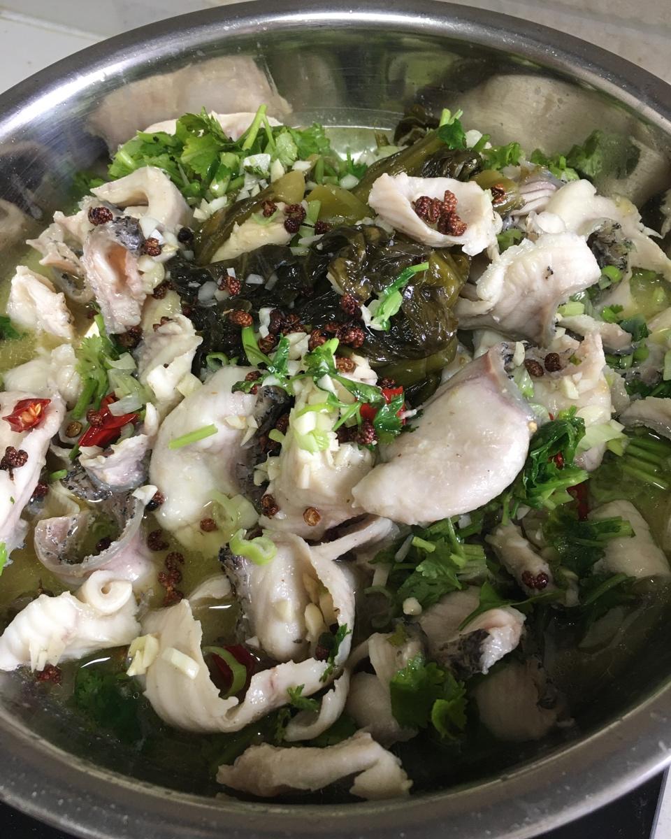 厨师长教你：“酸菜鱼”的传统做法，色香味俱全