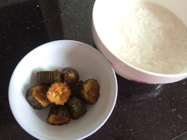 【脆腌三杯小酱瓜】煮煮很容易