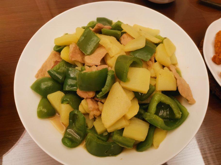 土豆青椒炒肉片