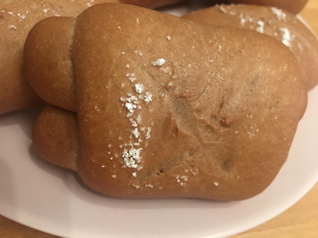 超软的巧克力面包卷