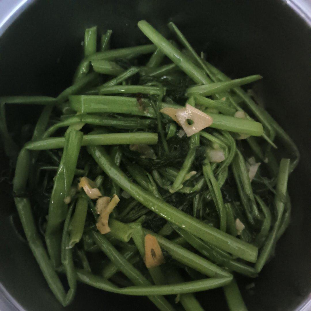清炒空心菜