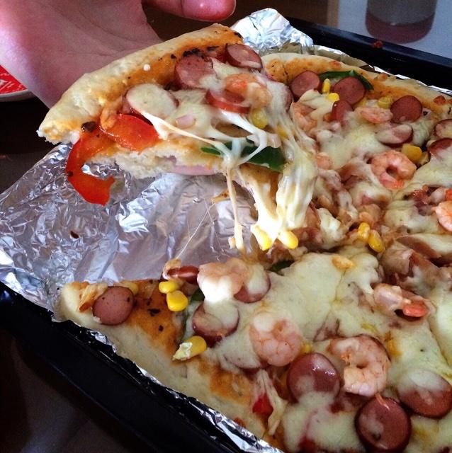 厚底虾火腿培根披萨（超简单版本）的做法