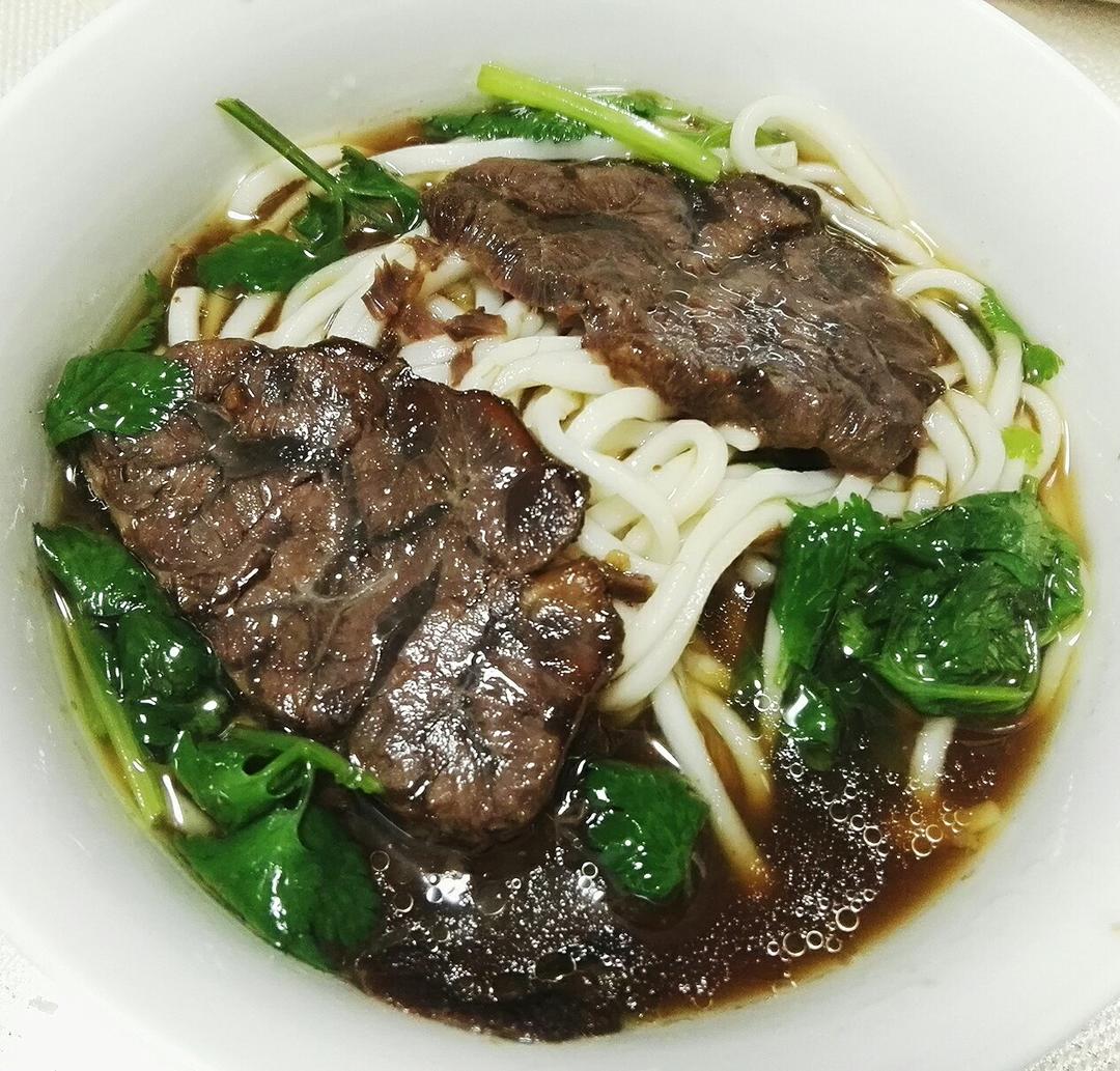 家常版兰州牛肉面