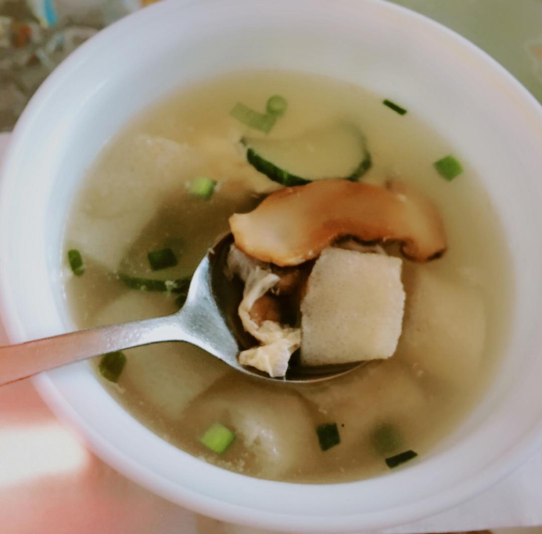 松茸竹荪汤