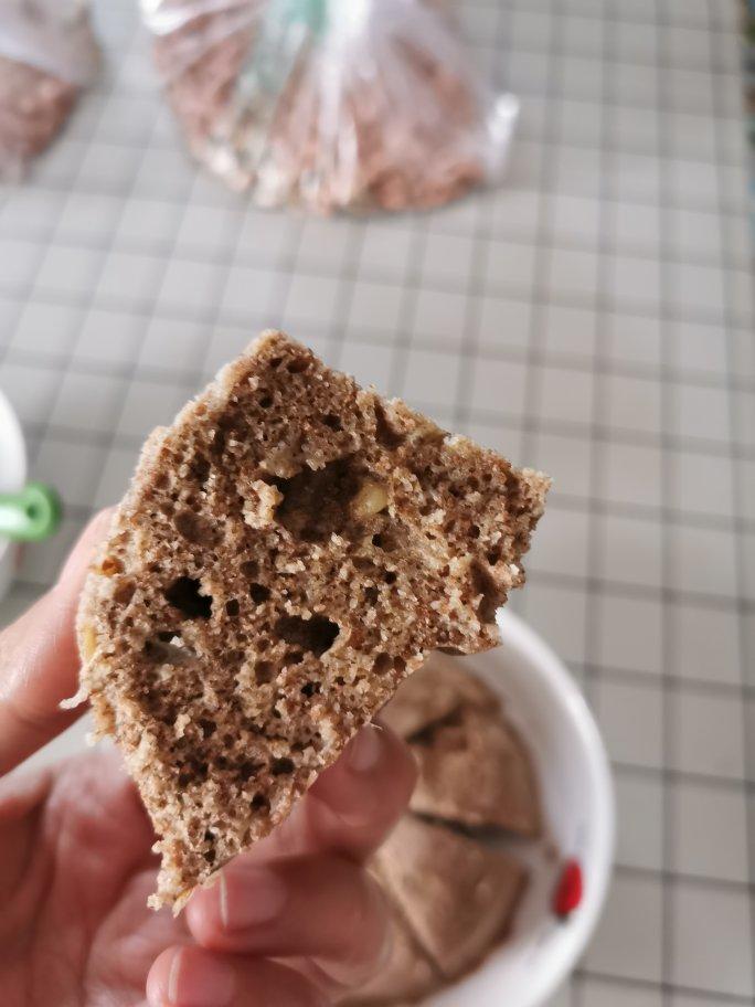 减脂健身必备的甜点《无糖无油香蕉核桃全麦马芬蛋糕》