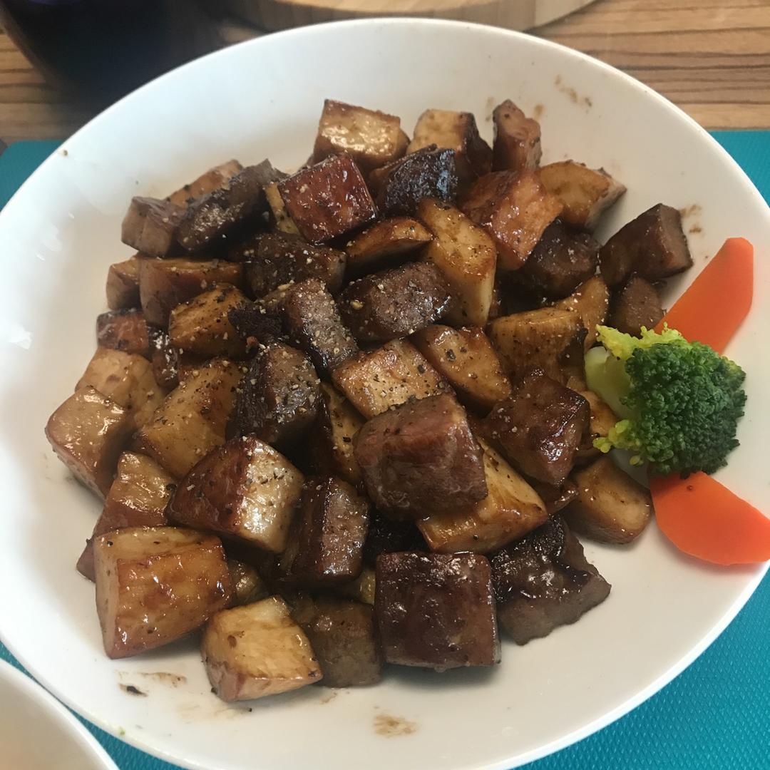 黑胡椒杏鲍菇牛肉粒