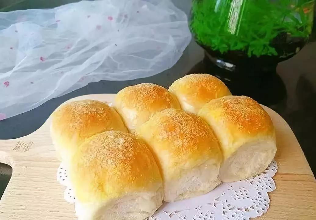 简单快手小面包的做法