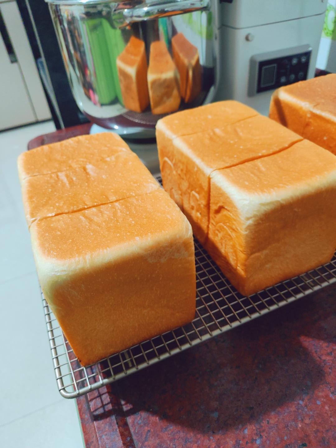 微咸味奶油吐司