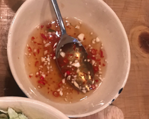 越南酸甜鱼露汁的做法 步骤1