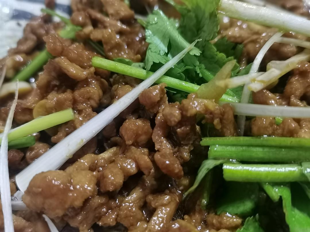 厨师长教你：“京酱肉丝”的家常做法，酱香咸甜适中，老少皆宜
