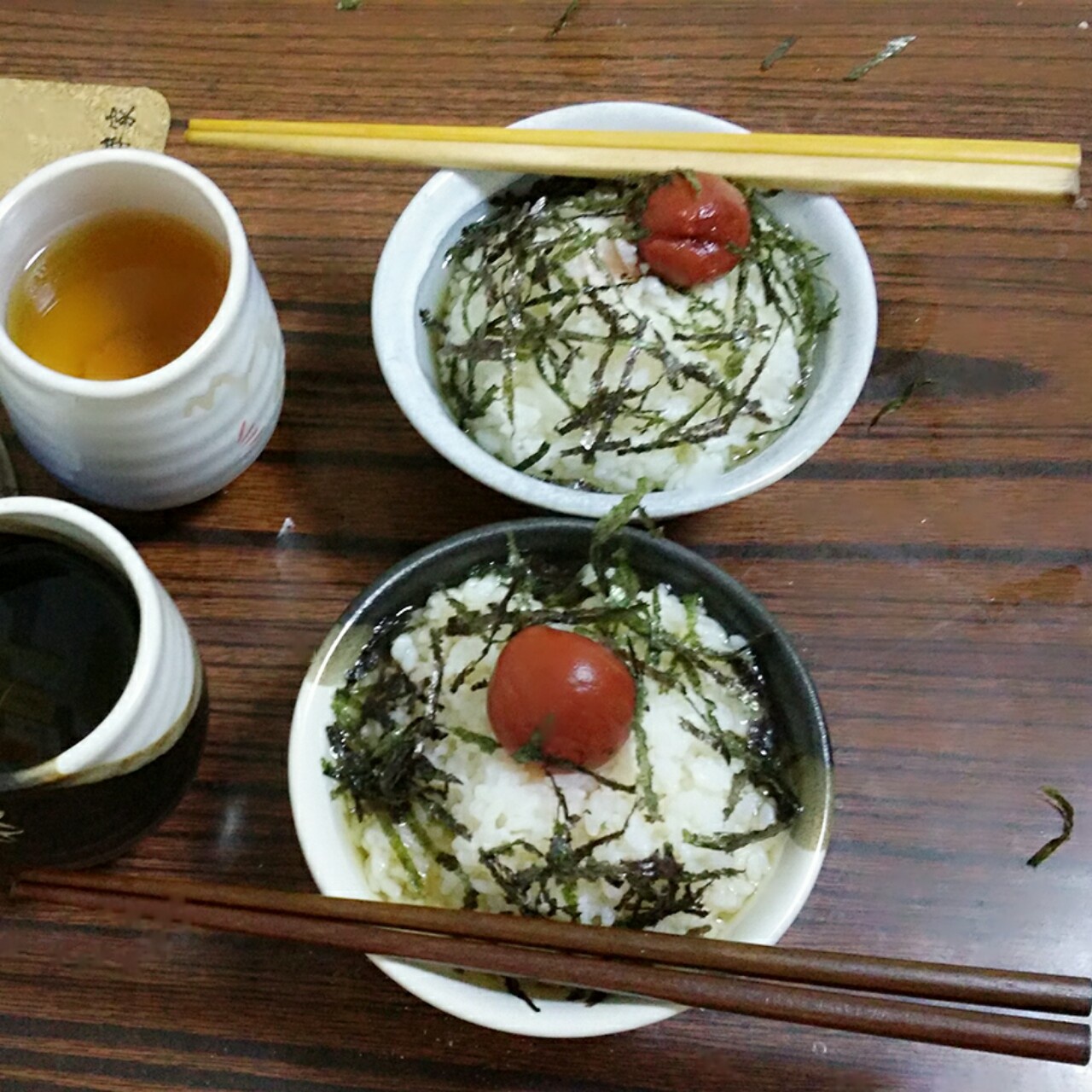 《深夜食堂》梅子茶泡饭