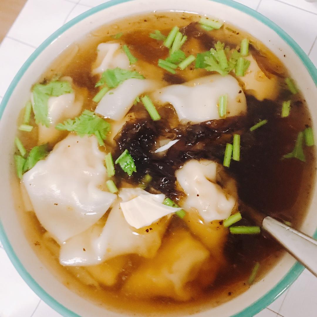 蛋黄鲜肉小馄饨