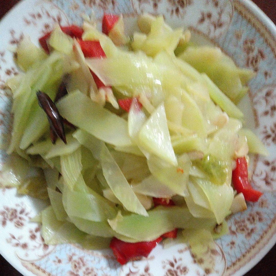 清炒莴笋