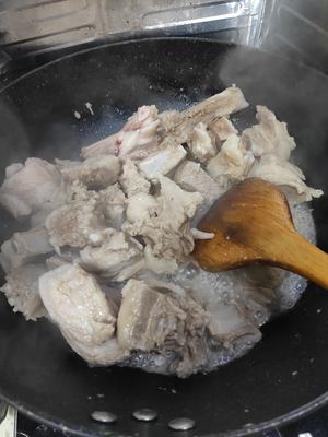 家常菜——红烧羊排的做法 步骤1