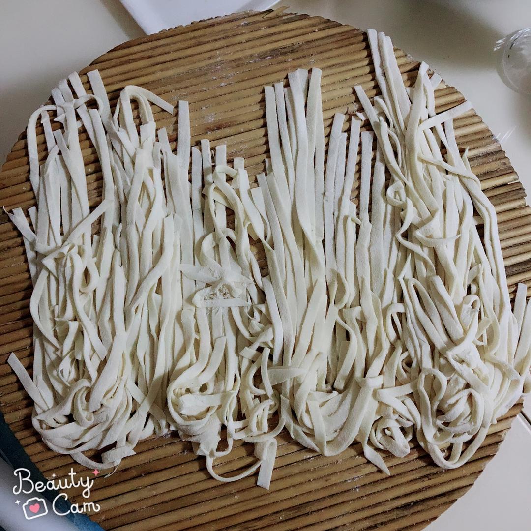 快手纯手工擀面条