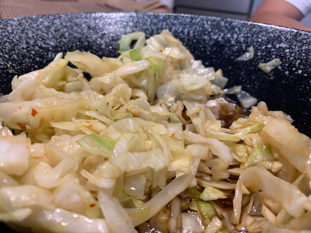 爆火的凉拌包菜