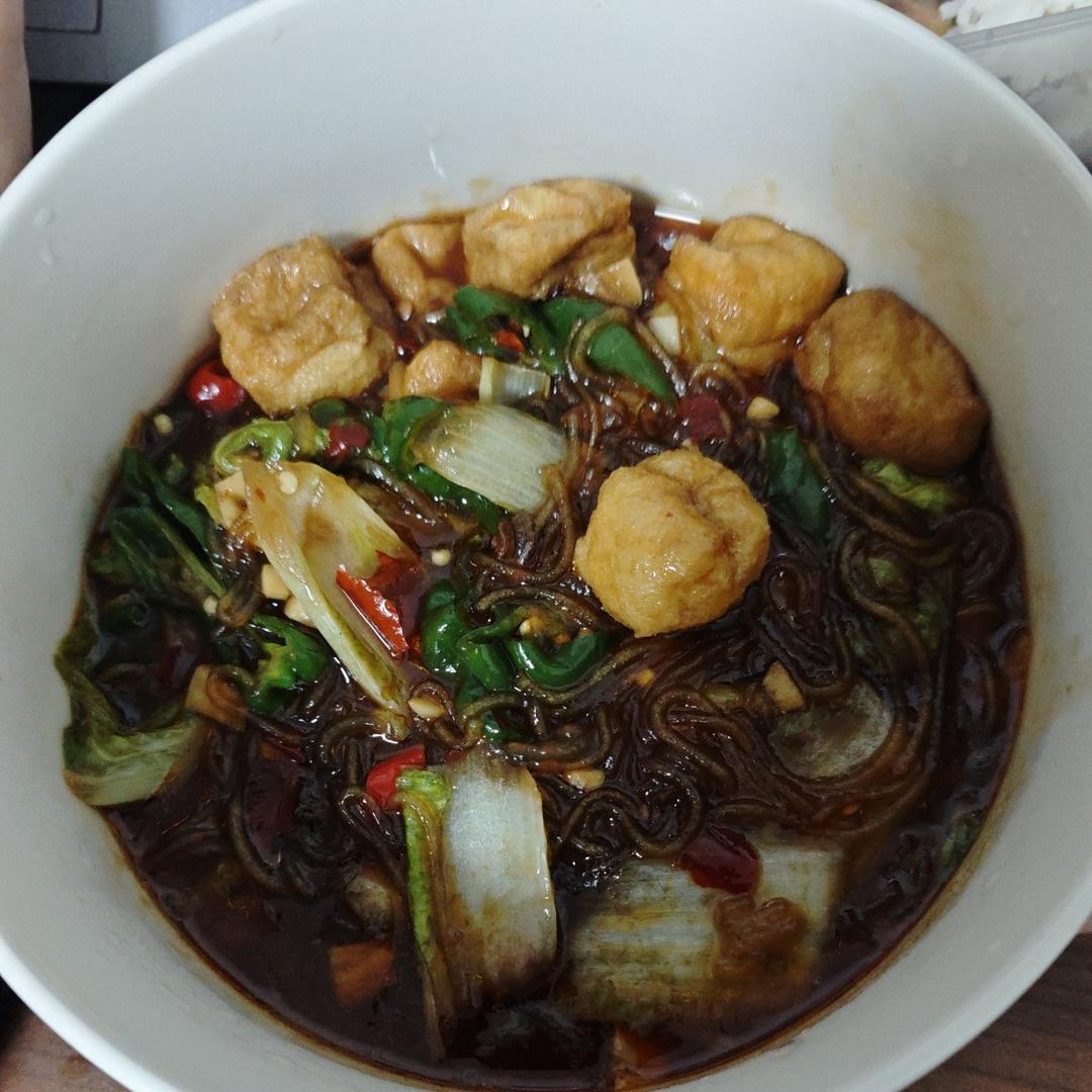 娃娃菜焖豆泡巨下饭！