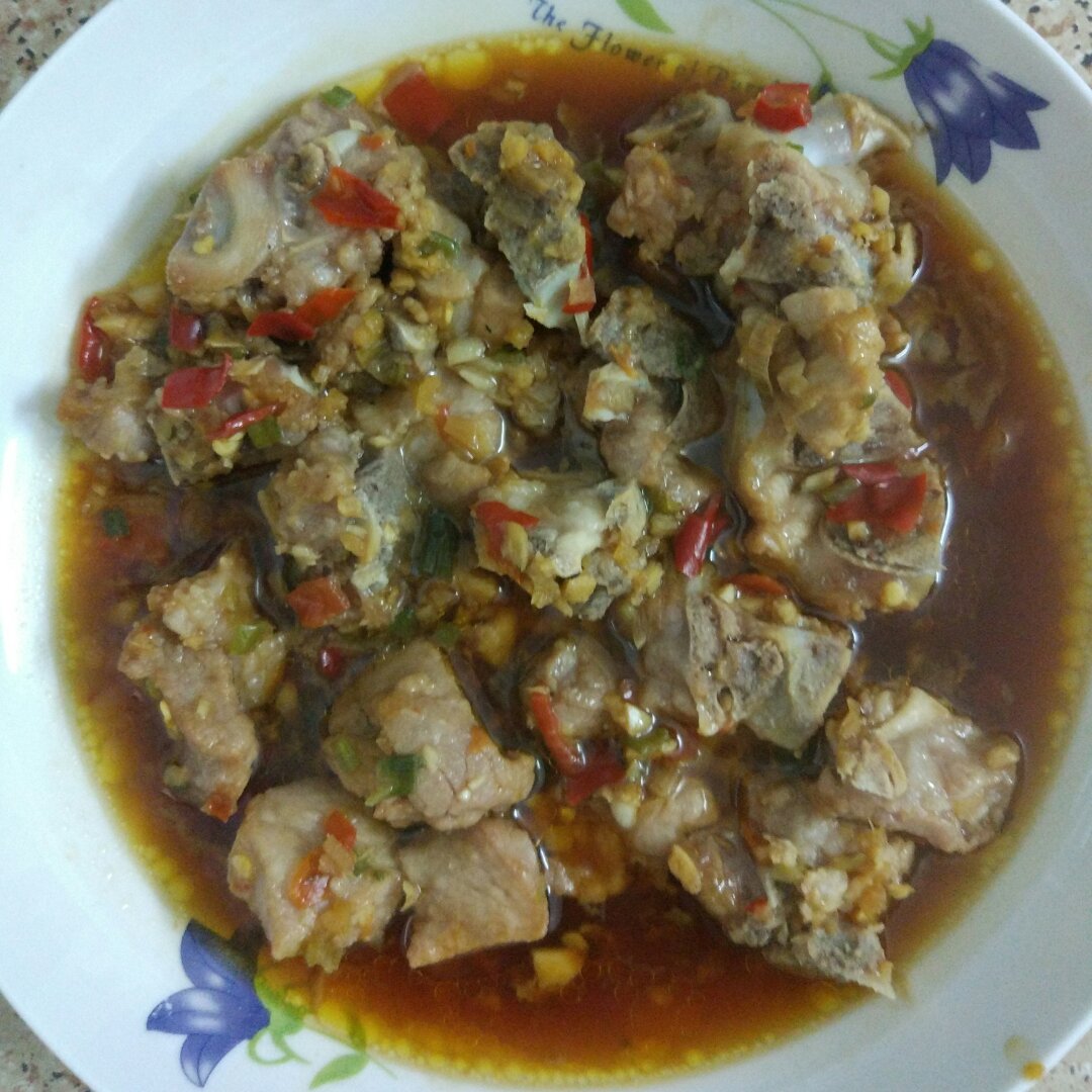 剁椒排骨蒸土豆