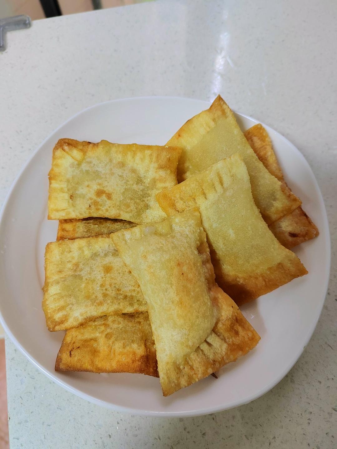 剩下的馄饨皮怎么办？—简单易做的香蕉派来拯救