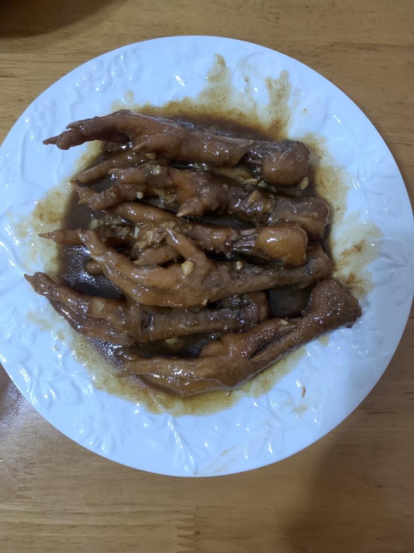 超级好吃下酒的炖鸡爪子