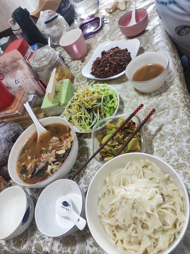 巨开胃巨好喝，10分钟搞定番茄酸辣汤冬季必喝。
