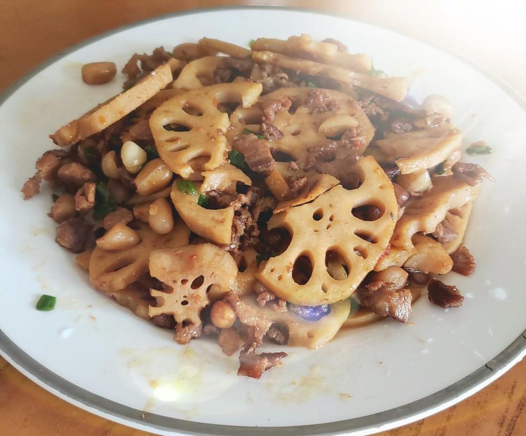 莲藕炒肉