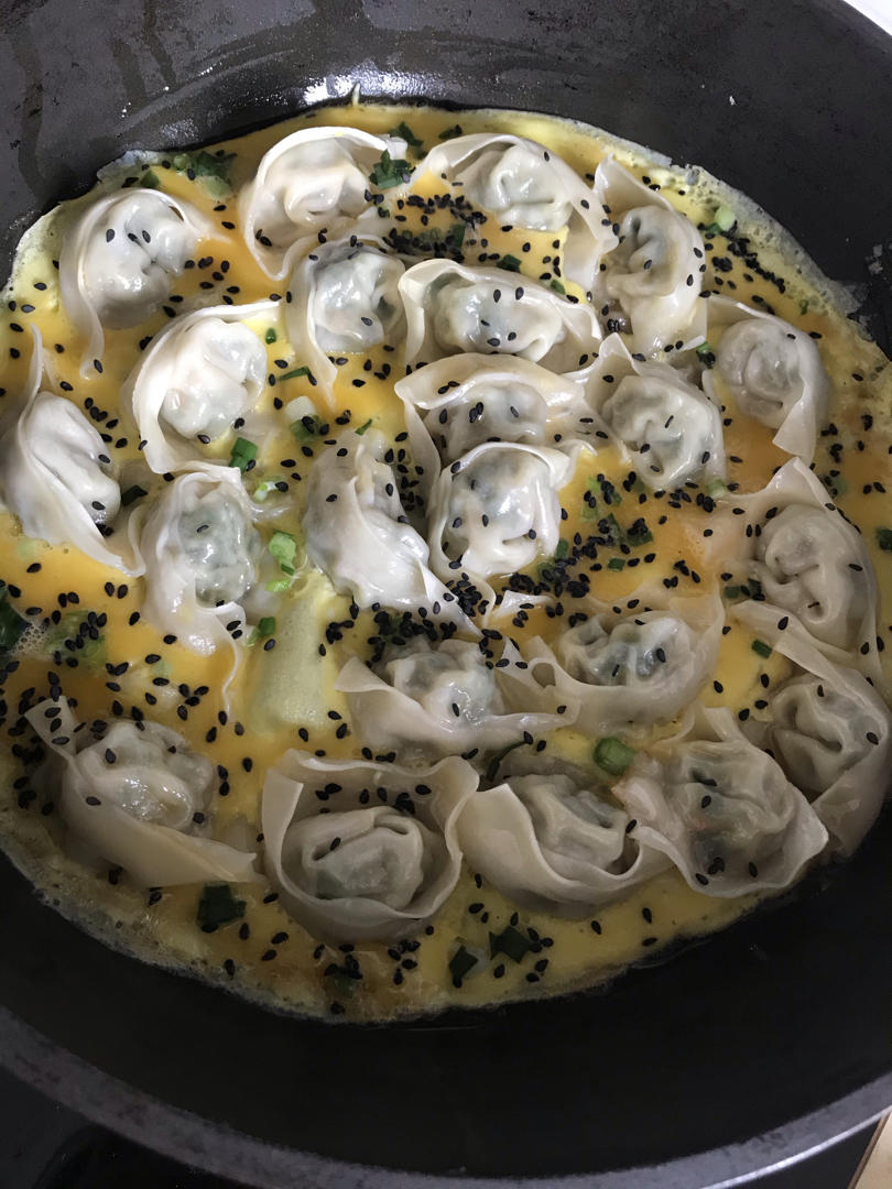 抱蛋煎馄饨