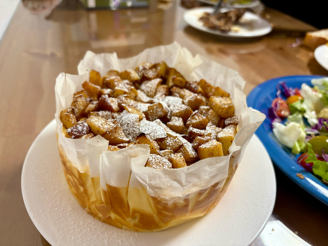 “烧伤”的奶酪蛋糕Burnt cheese cake