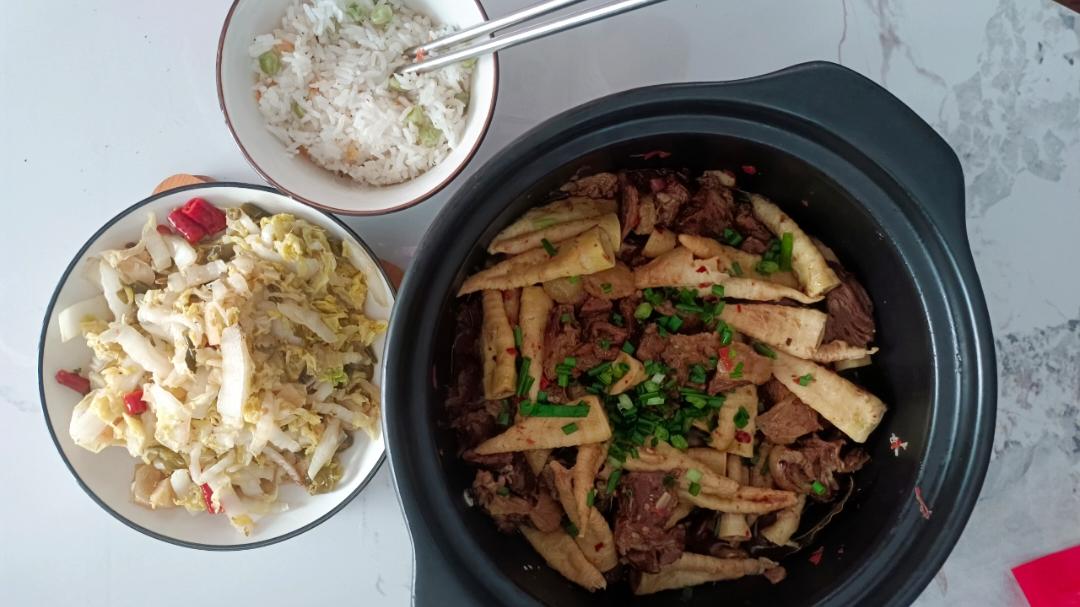 干笋烧牛肉