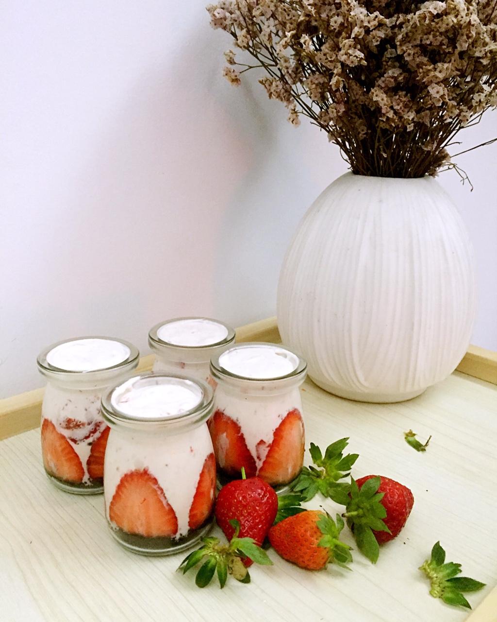 草莓慕斯 Strawberry mousse