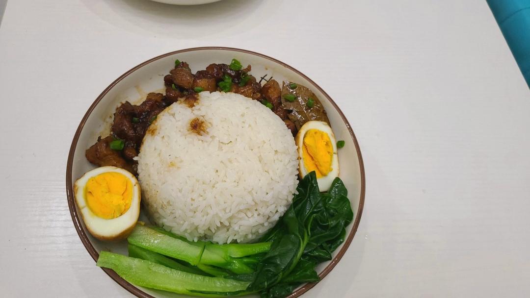 台式卤肉饭