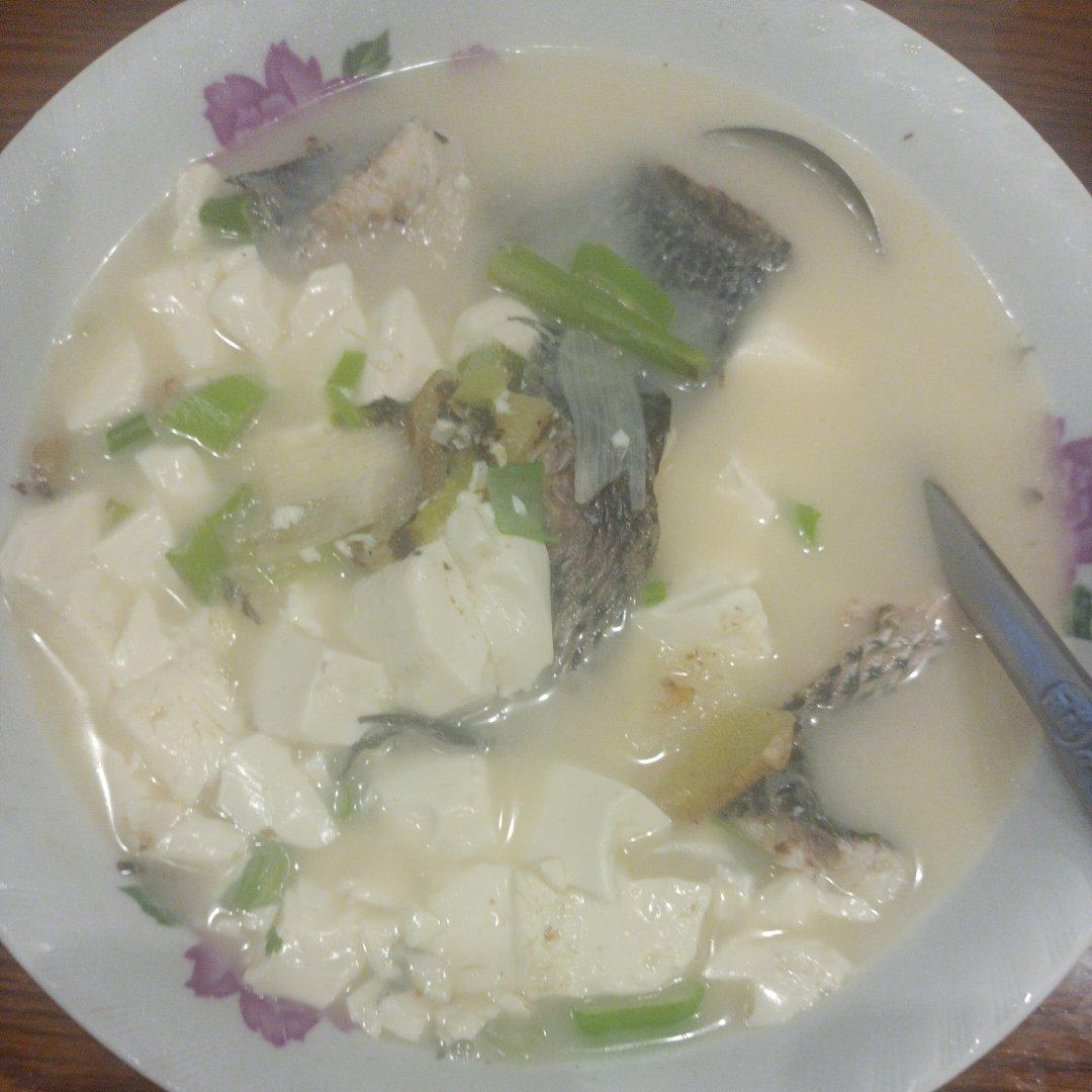 黑鱼豆腐汤